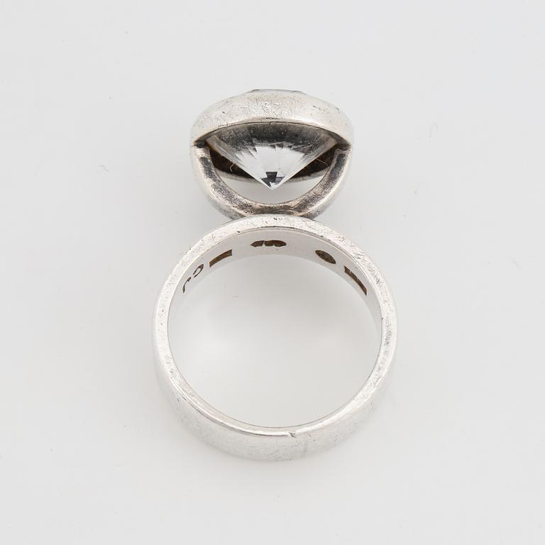 Cecilia Johansson, ring silver with synthetic white spinel.