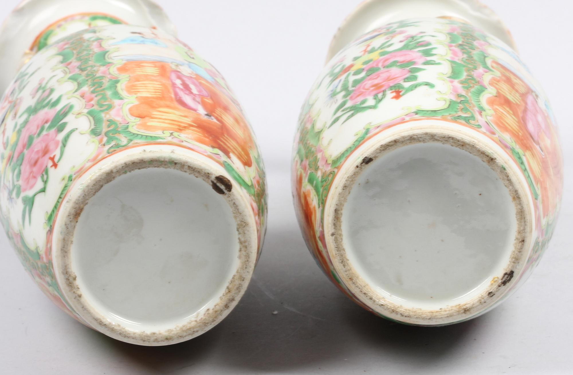 VASER, ett par, porslin, 1800/1900-tal.