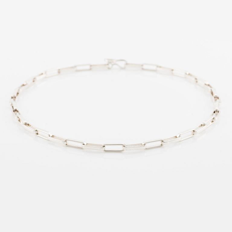 Karl-Ingemar Johansson, a silver necklace and bracelet, Gothenburg 1965.