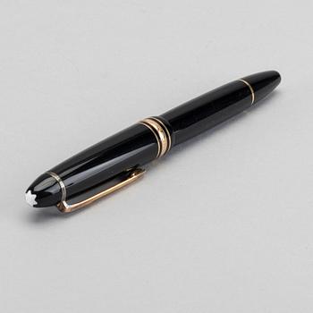 A MONTBLAND MEISTERSTÜCK FOUNTAIN PEN.