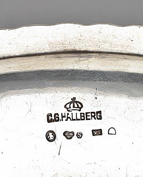 FAT, 4 st, silver, bla C G Hallberg, Stockholm, 1900-talets första hälft. Totalvikt ca 2248 g.