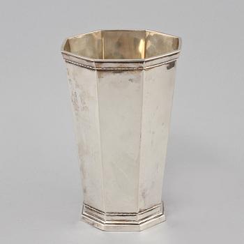 POKAL, silver, GAB, Stockholm, 1937. Vikt 730.