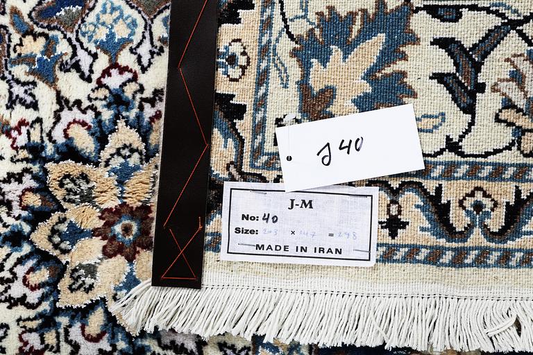 Matta, Nain, part silk, 9 LAA, ca 203 x 147 cm.