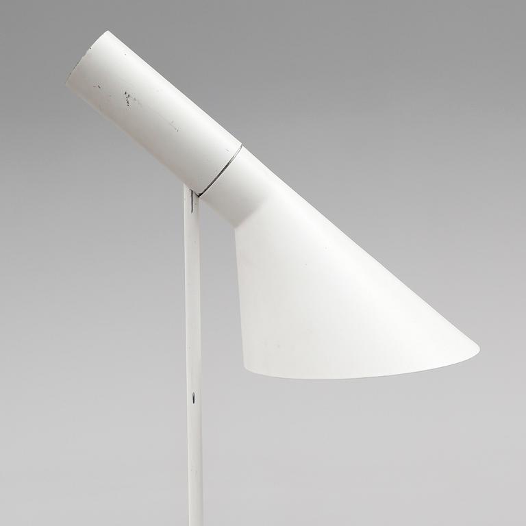 GOLVLAMPA, "AJ", Arne Jacobsen, Louis Poulsen, 1900-talets senare del.