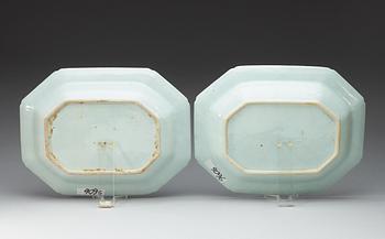 A pair of blue and white tureen stands, Qing dynasty, Qianlong (1736-95).