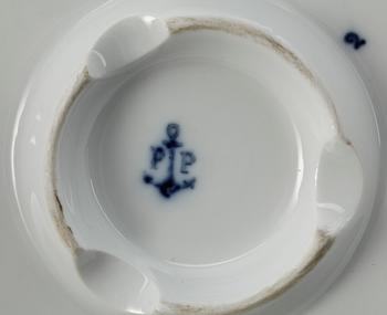 MATSERVIS, 56 delar, porslin, "Meissen", Cauldon, BWM & Co, England omkring 1900.