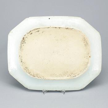 STEKFAT, porslin, Kina, Qing dynastin, Qianlong (1736-1795).