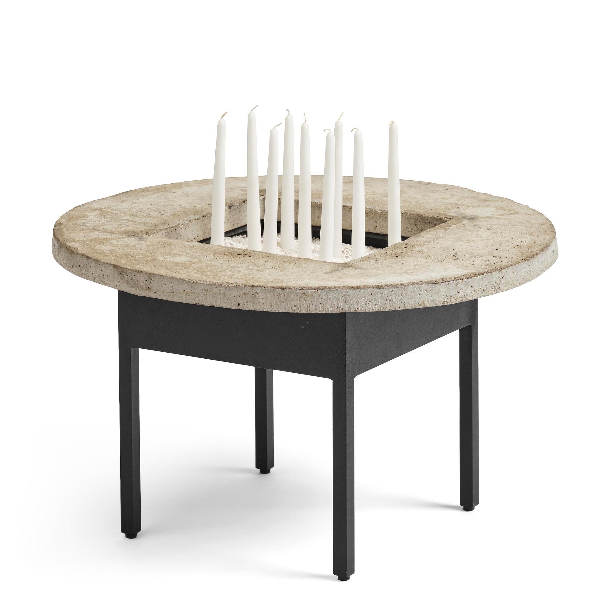 Jonas Bohlin, a “Concrete Jungle” table, ed. 18/100, Källemo, Värnamo, post 2007.
