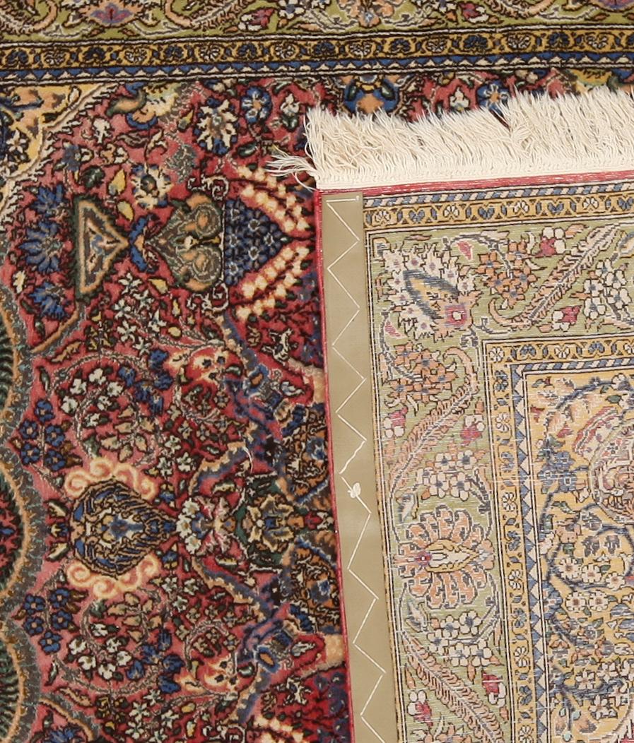 MATTA, persisk, ca 205 x 139 cm.