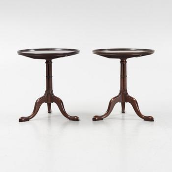 Sidobord, ett par, 1900-talets andra hälft.