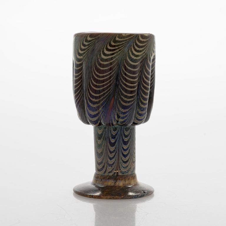 Oiva Toikka, an art glass signed Oiva Toikka Nuutajärvi Notsjö.