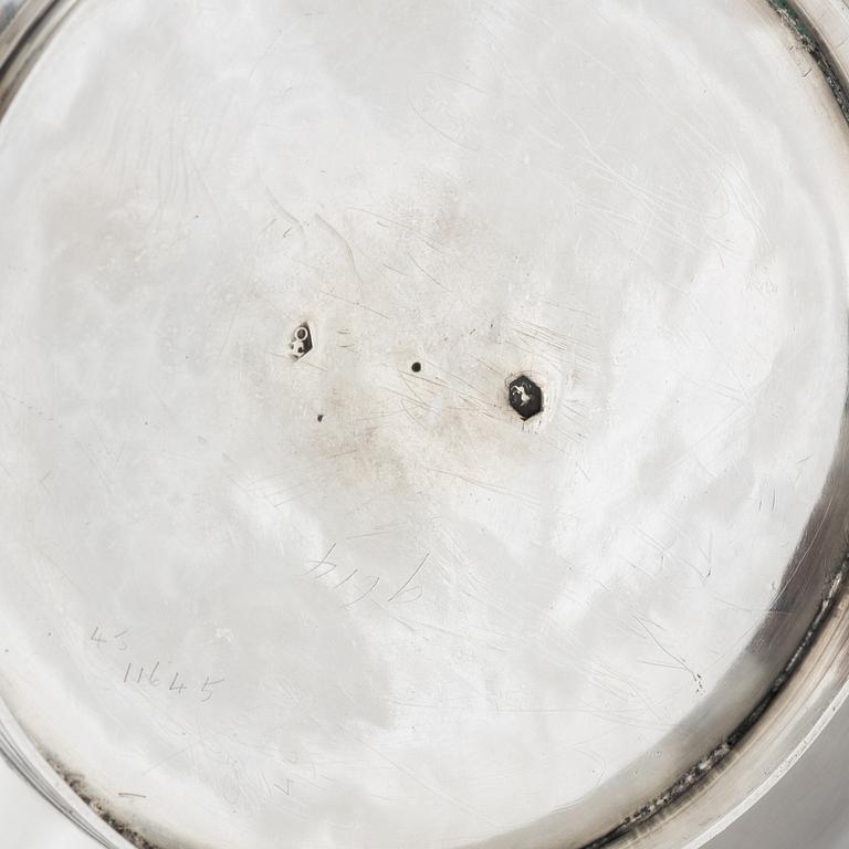 A silver teapot, Netherlands 1836.