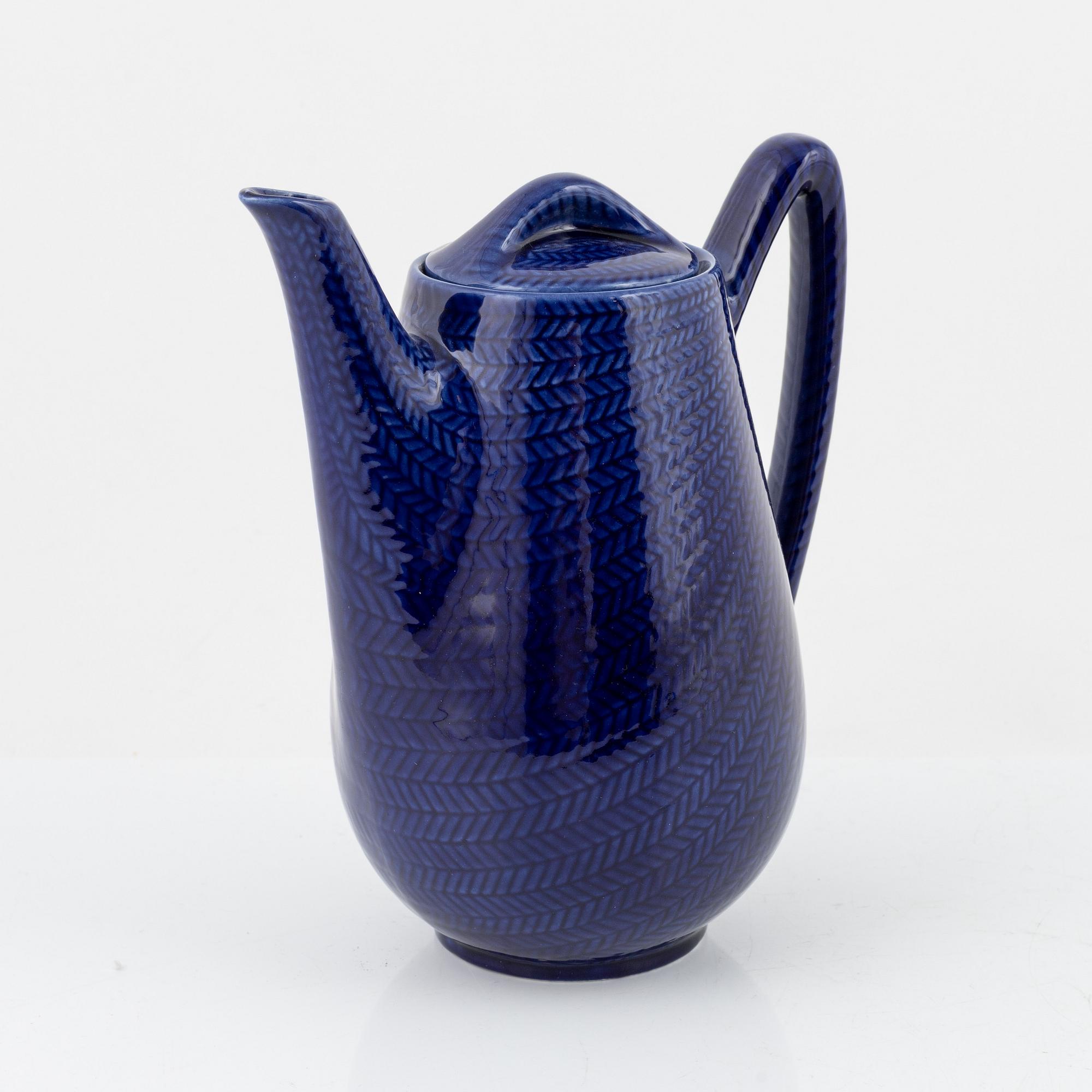 Hertha Bengtson, kaffe-och teservis, flintgods, ca 100 delar, "Blå eld", Rörstrand.