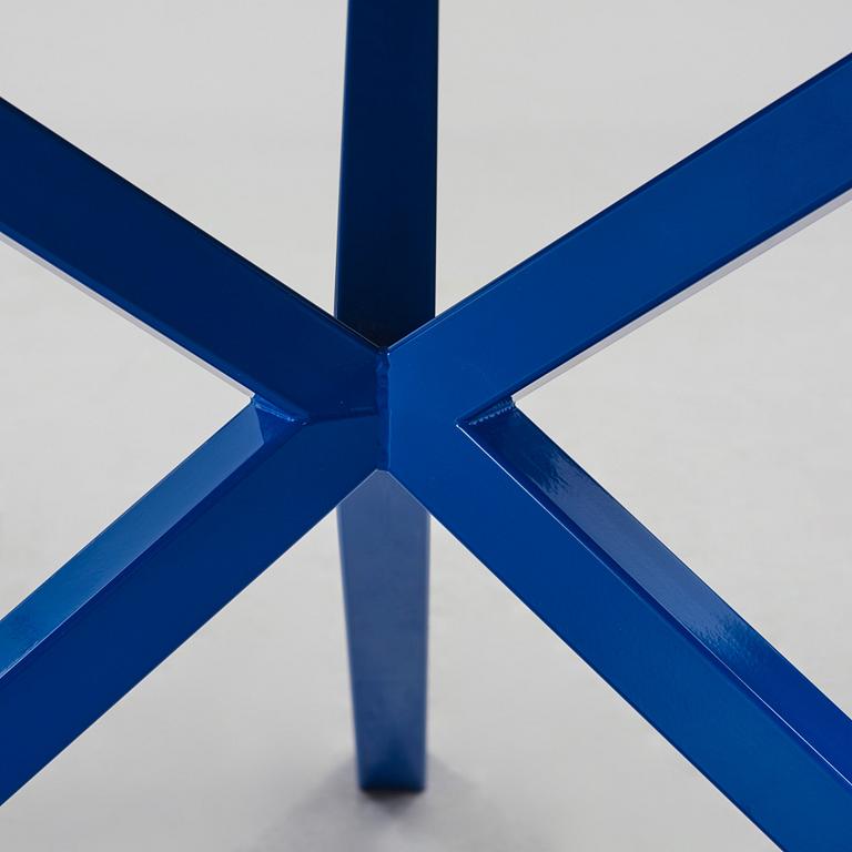 Per Söderberg, a "NEB Round Dining Table", limited edition for Artilleriet, No Early Birds, Stockholm, 2022.