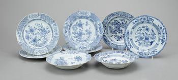 TALLRIKAR, 8 st, porslin, Kina, 1700-tal.