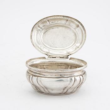 A Swedish 18th century Rococo silver sugar bowl mark of JP Berg Norrköping, weight 152 grams.