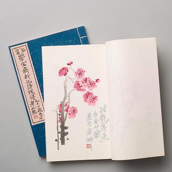BOK med TRÄSNITT, 2 volymer. 80 färgträsnitt, "Rongbaozhaixinji Shijianpu", Beijing 1955.