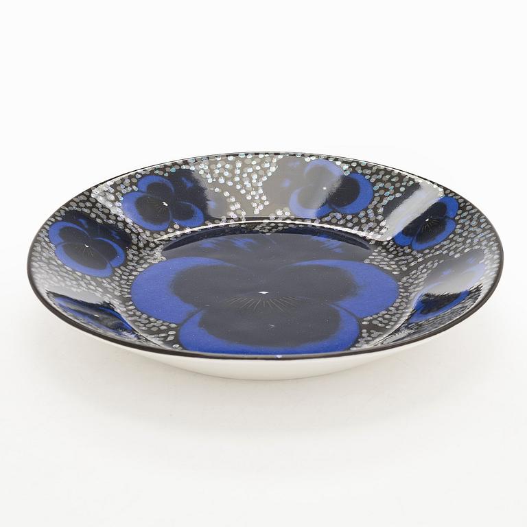 Birger Kaipiainen, fat, porslin, "Elegance/4", numrerad 331. Pro Arte, Arabia.