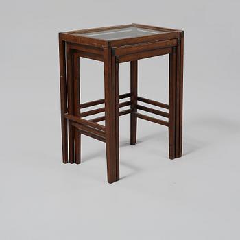 SATSBORD, 3 delar, 1900-talets andra hälft.