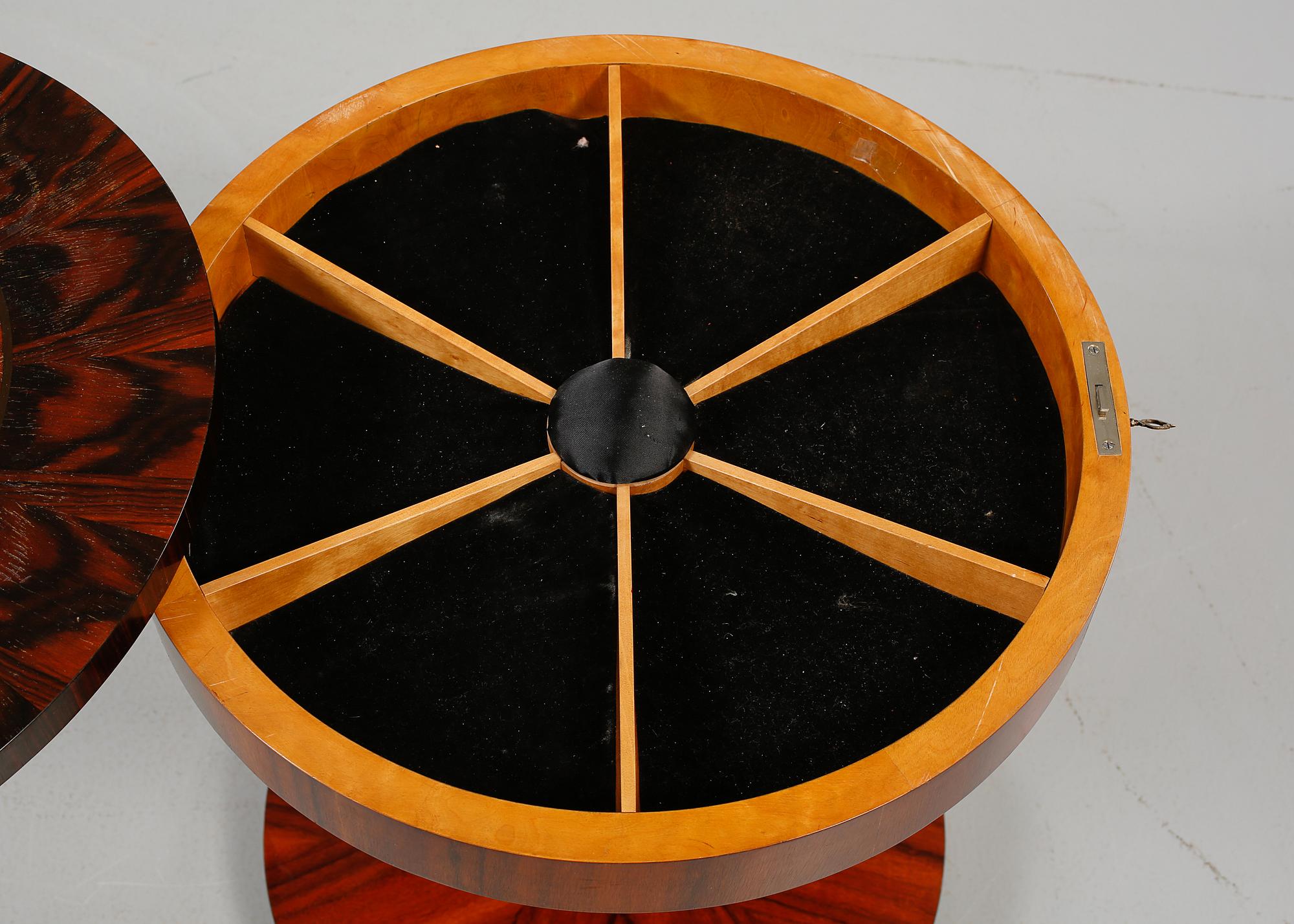 SOFFBORD, Reiners Möbelfabrik, Mjölby 1936.