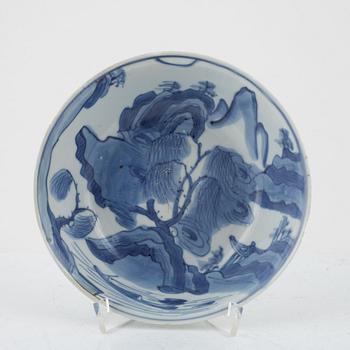 A blue and white bowl, Ming dynasty, 17th century.