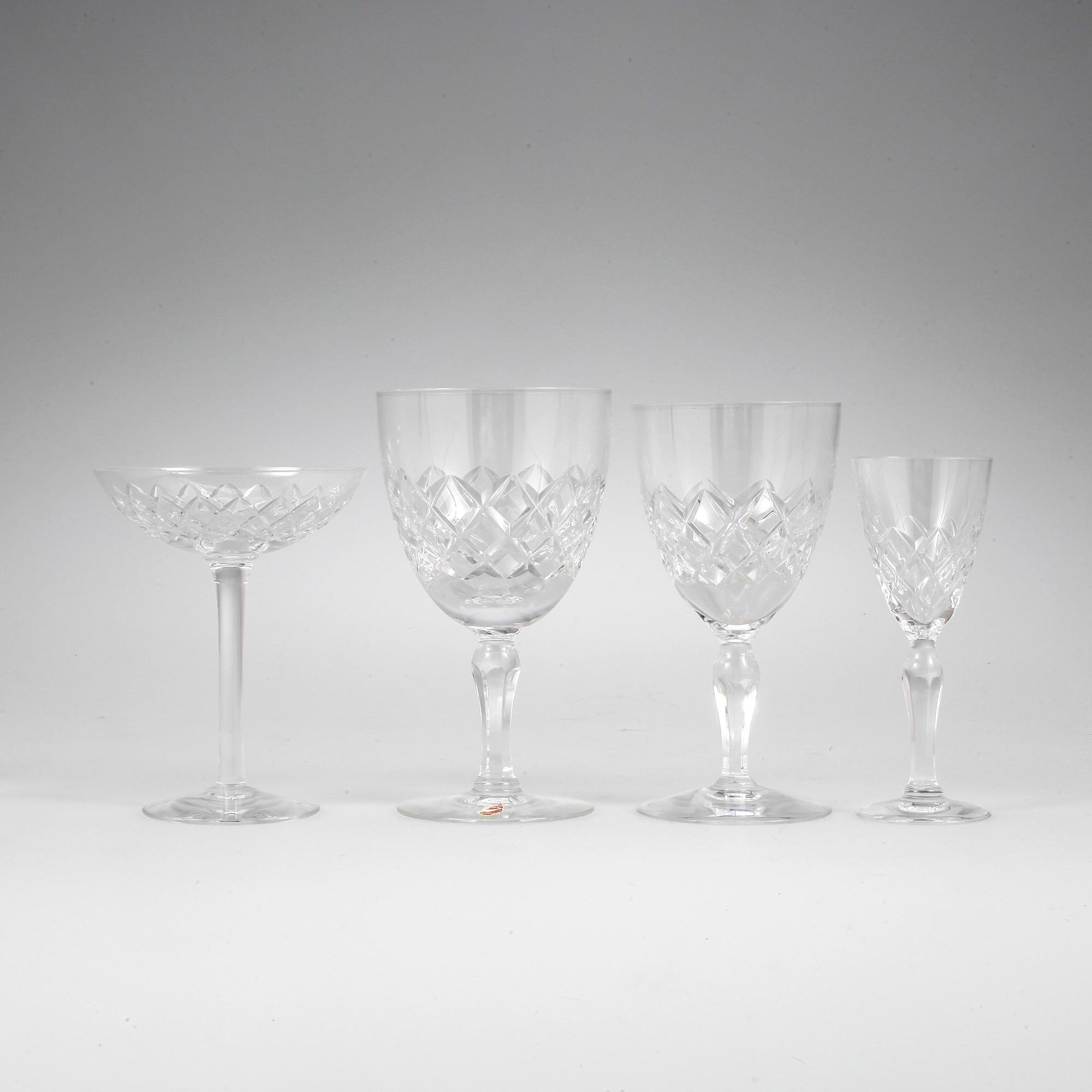 GLASSERVIS, 40 delar, "Karolina", Gunnar Cyrén, Orrefors.