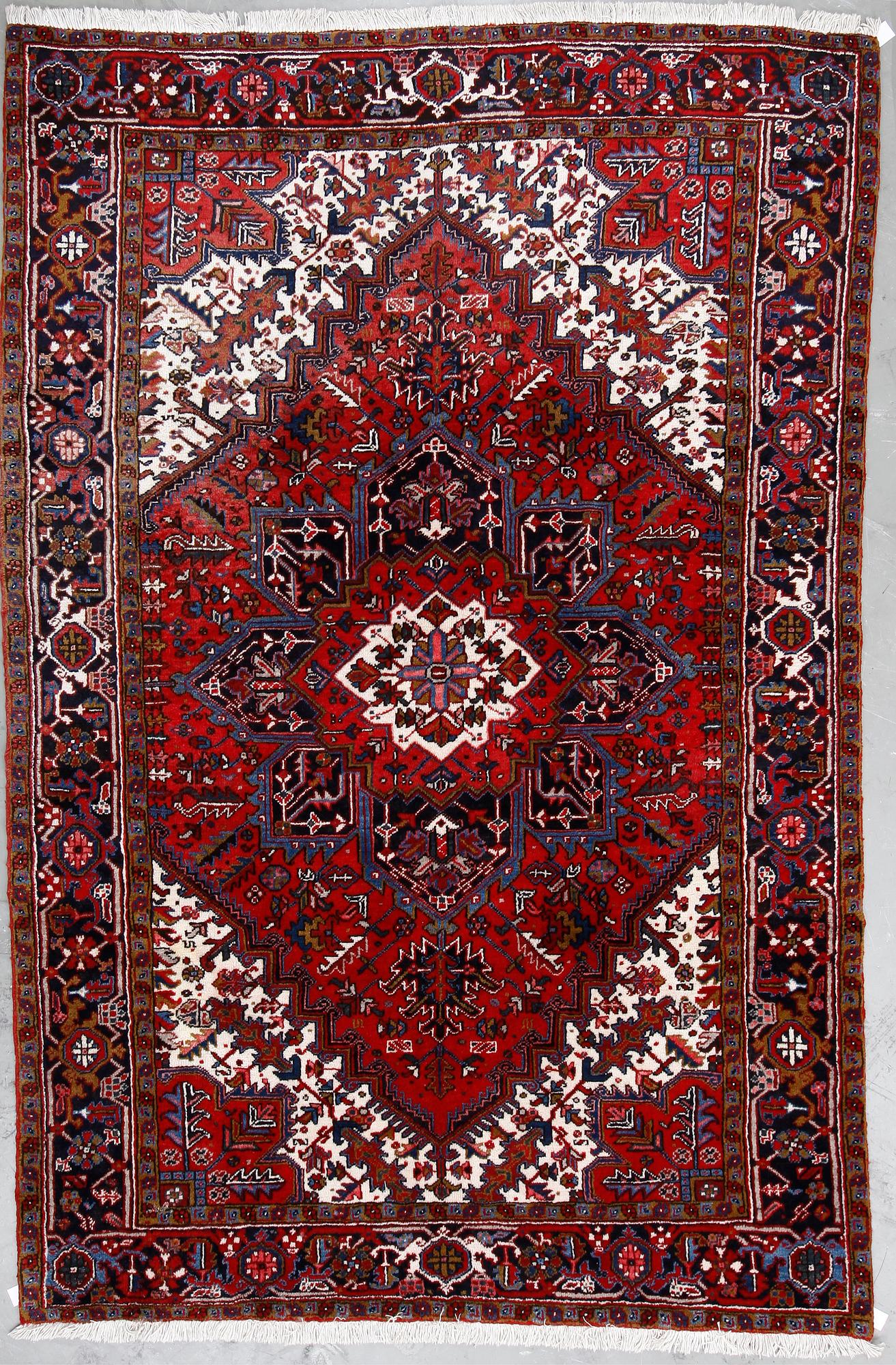 MATTA, old Heris, ca 325x210 cm.