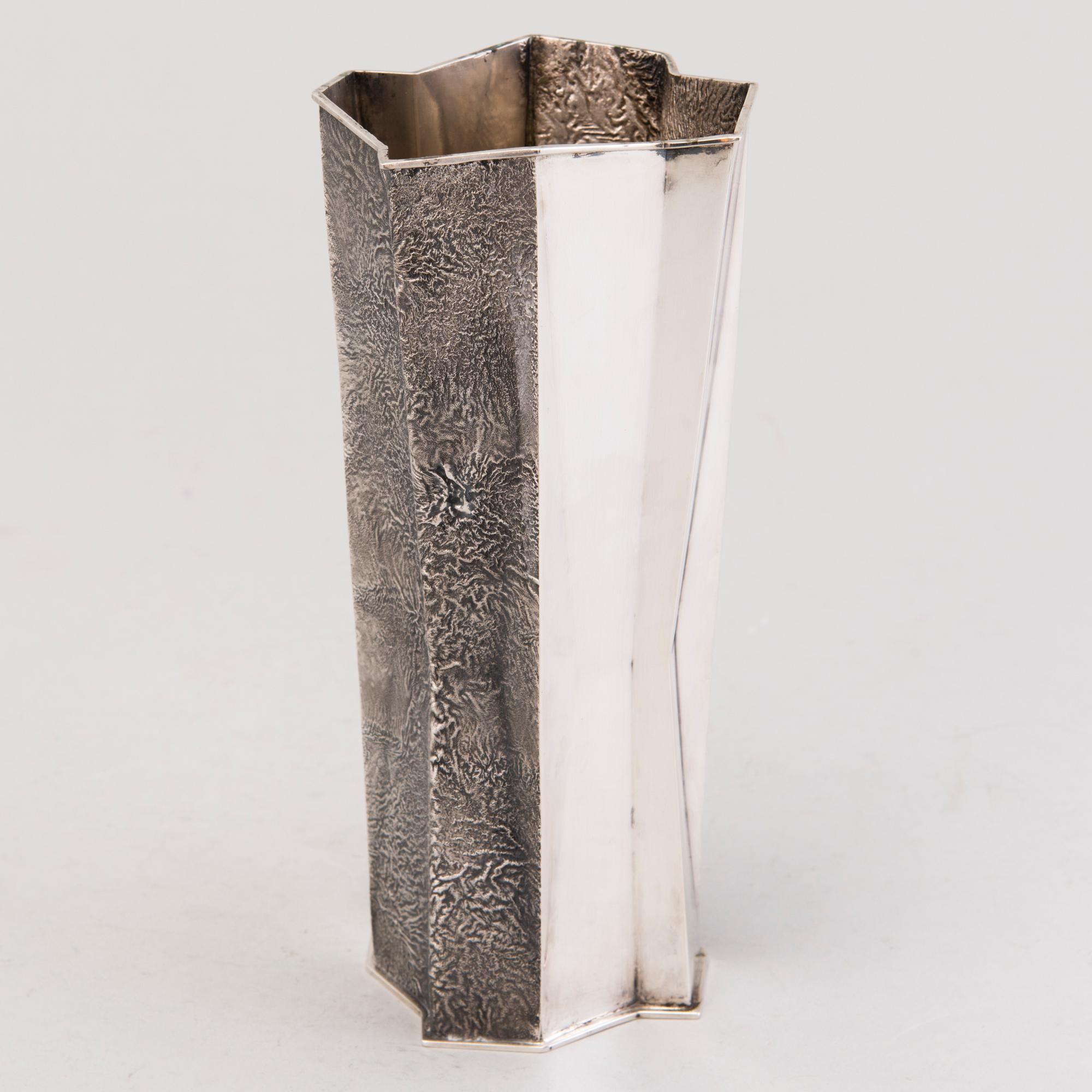 TAPIO WIRKKALA, MALJAKKO, hopeaa, signeerattu TW, Kultakeskus, Hämeenlinna 1963.