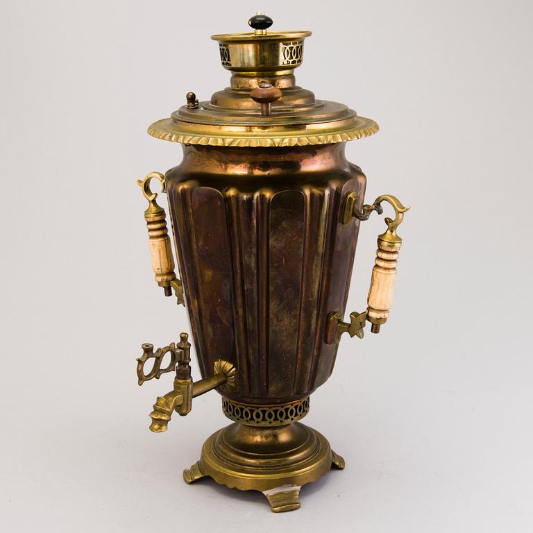 A Russian brass and copper samovar, around 1900.