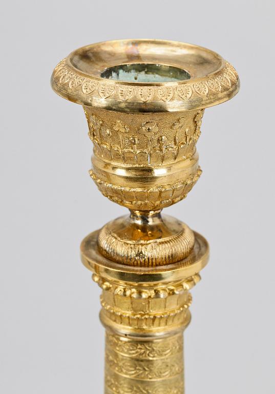 LJUSSTAKAR, ett par, empire, 1800-talets första hälft.