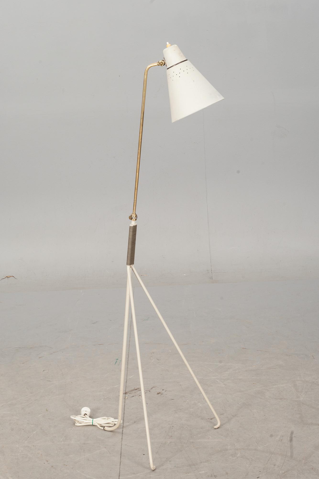 GOLVLAMPA, 1900-talets mitt.