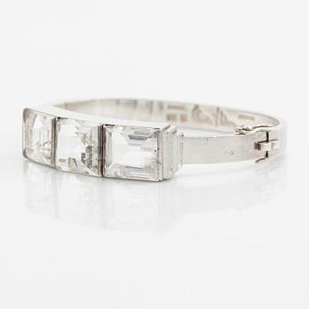 Wiwen Nilsson, armring sterlingsilver med trappslipad bergkristall, Lund 1945.