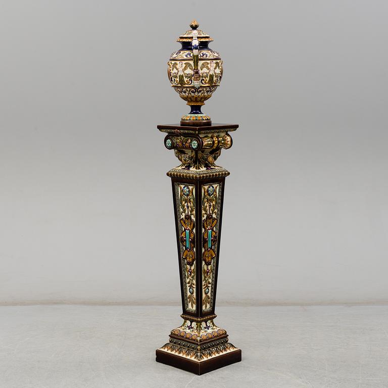 A majolica lidded vase and pedestal, Rörstrand, late 19th century.