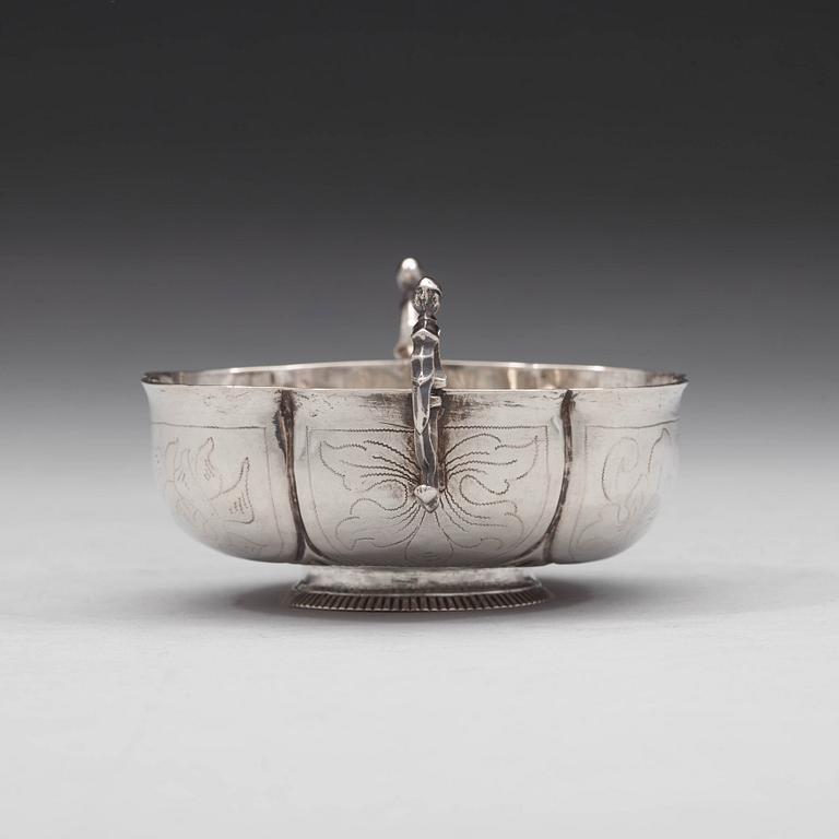Peter Biörkman, brännvinsskål, silver, Karlskrona 1748.
