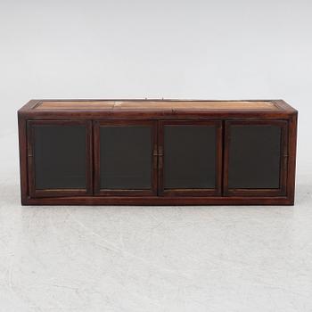 Vitrinskåp, Kina, 1900-tal.