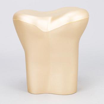 RAHI, "The Tooth Stool", design Philippe Starck, muovia.