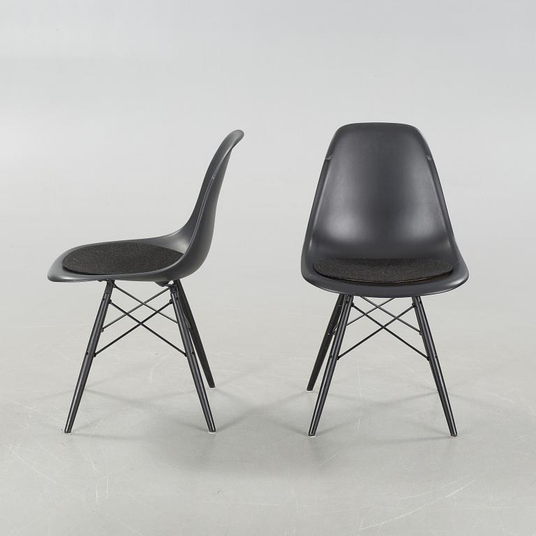 CHARLES & RAY EAMES, stolar, 6 st, Vitra, 2013.