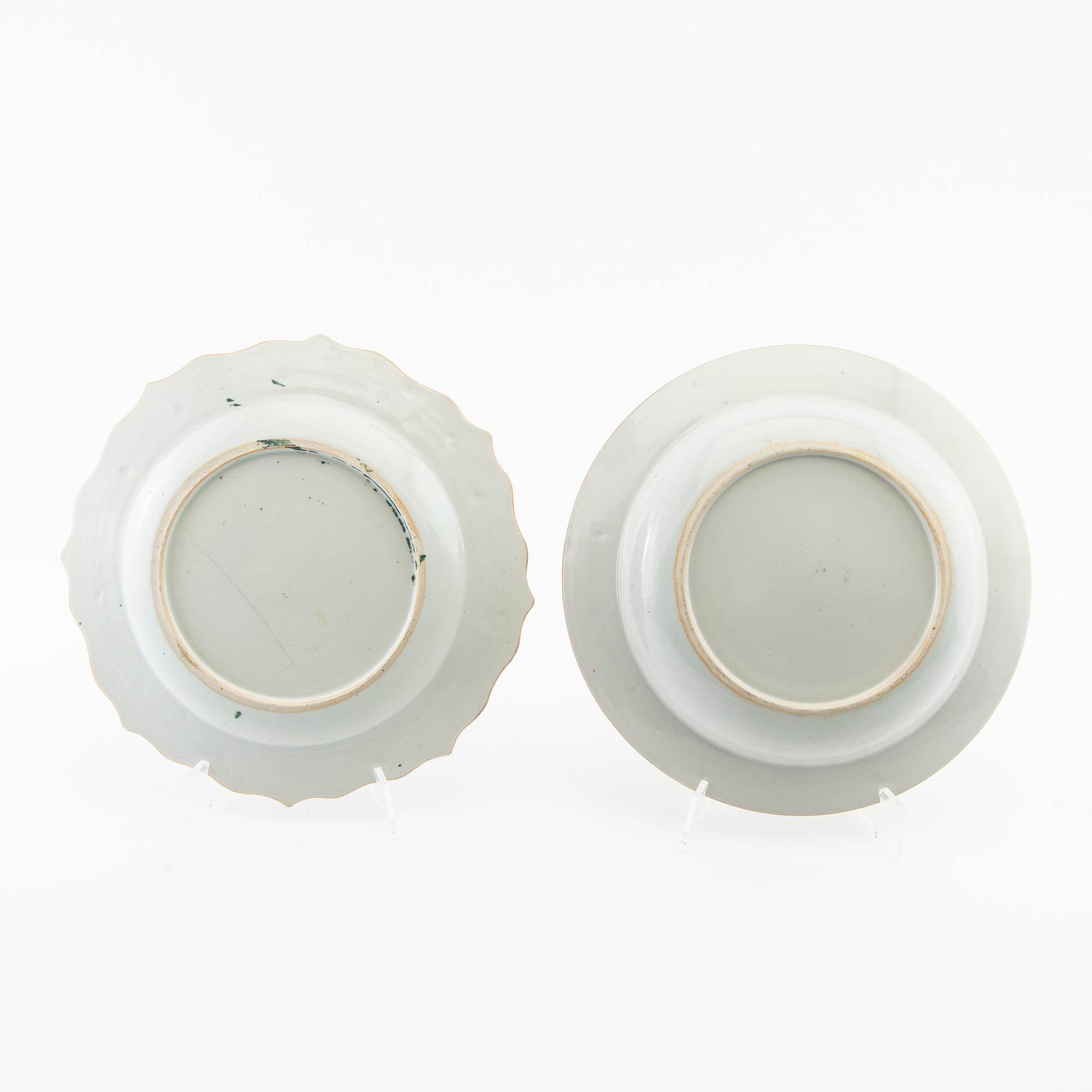 A Chinese famille rose porcelain plate and deep plate, Qing dynasty, 18th century.