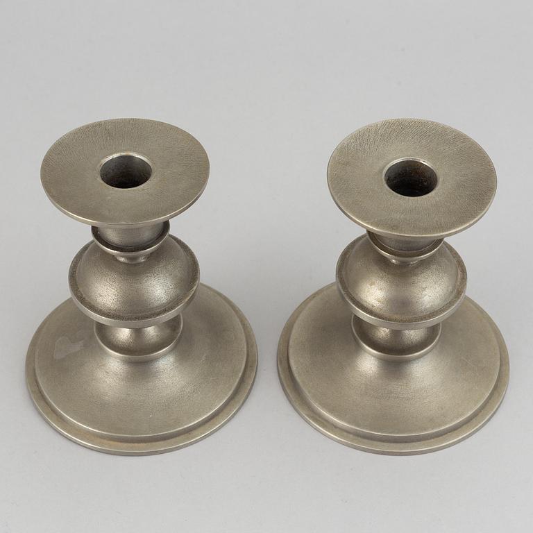 Edvin Ollers, a pair of pewter candlesticks, Schreuder & Olsson, Stockholm 1973.