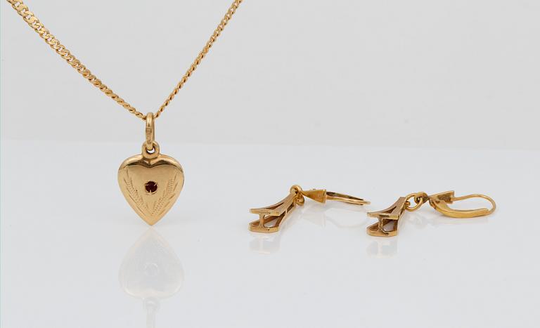 HÄNGE, KEDJA samt ÖRHÄNGEN, ett par, 18K guld. Vikt ca 9,53 g.