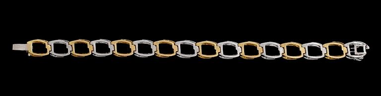 ARMBAND, 18K rött och vitt guld,  åttkantslipade diamanter tot ca 0.48 ct. Vikt ca 26 g.