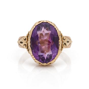 RING med ametist.