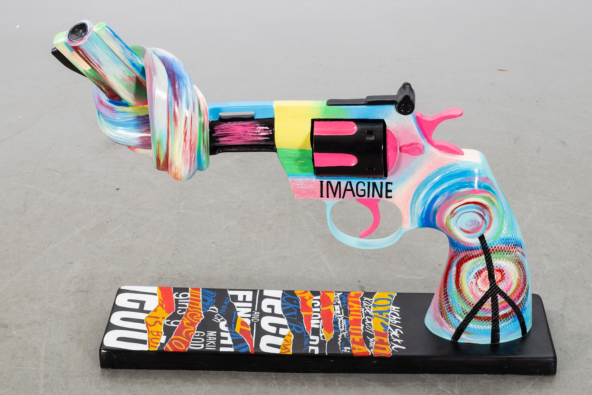 CARL FREDRIK REUTERSWÄRD Non-Violence Project Foundation sculpture numbered 5/8.