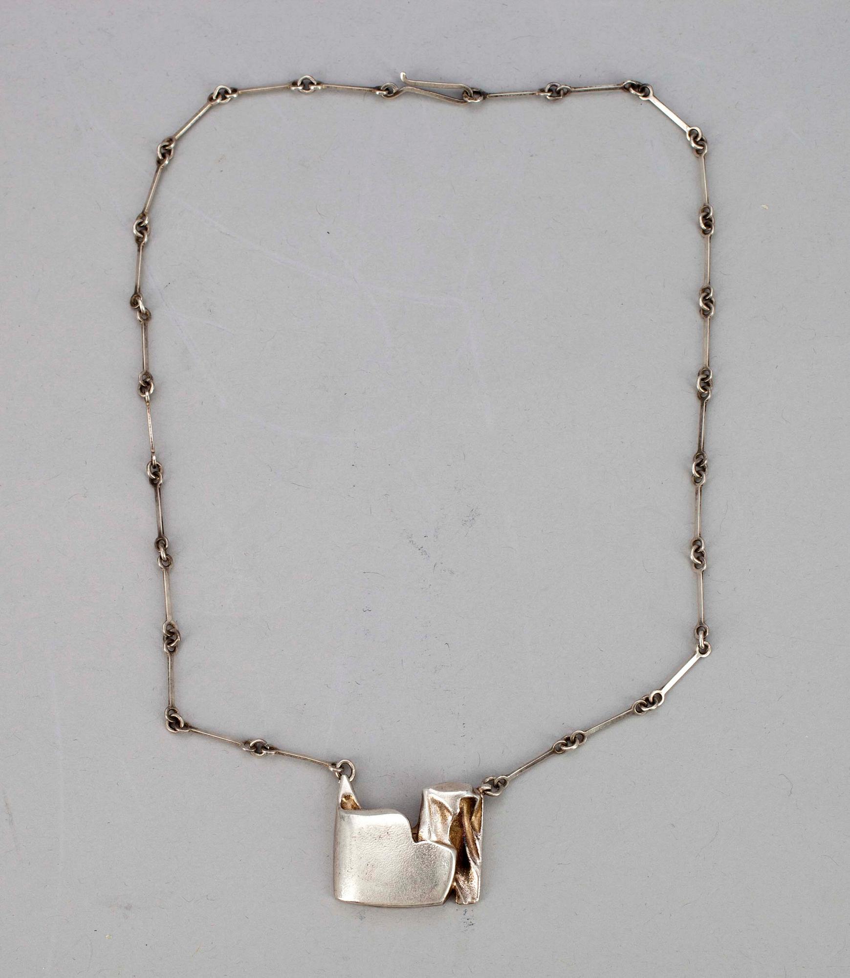 HALSBAND, silver, Lapponia, 1988. Tot ca 17 g.