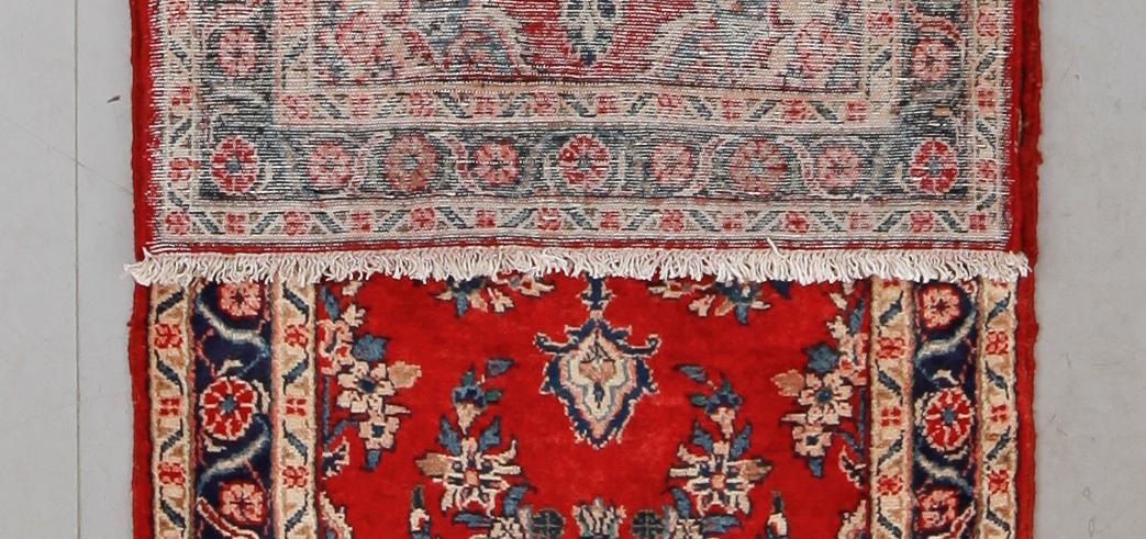 MATTA, Hamadan, ca 235 x 86 cm.