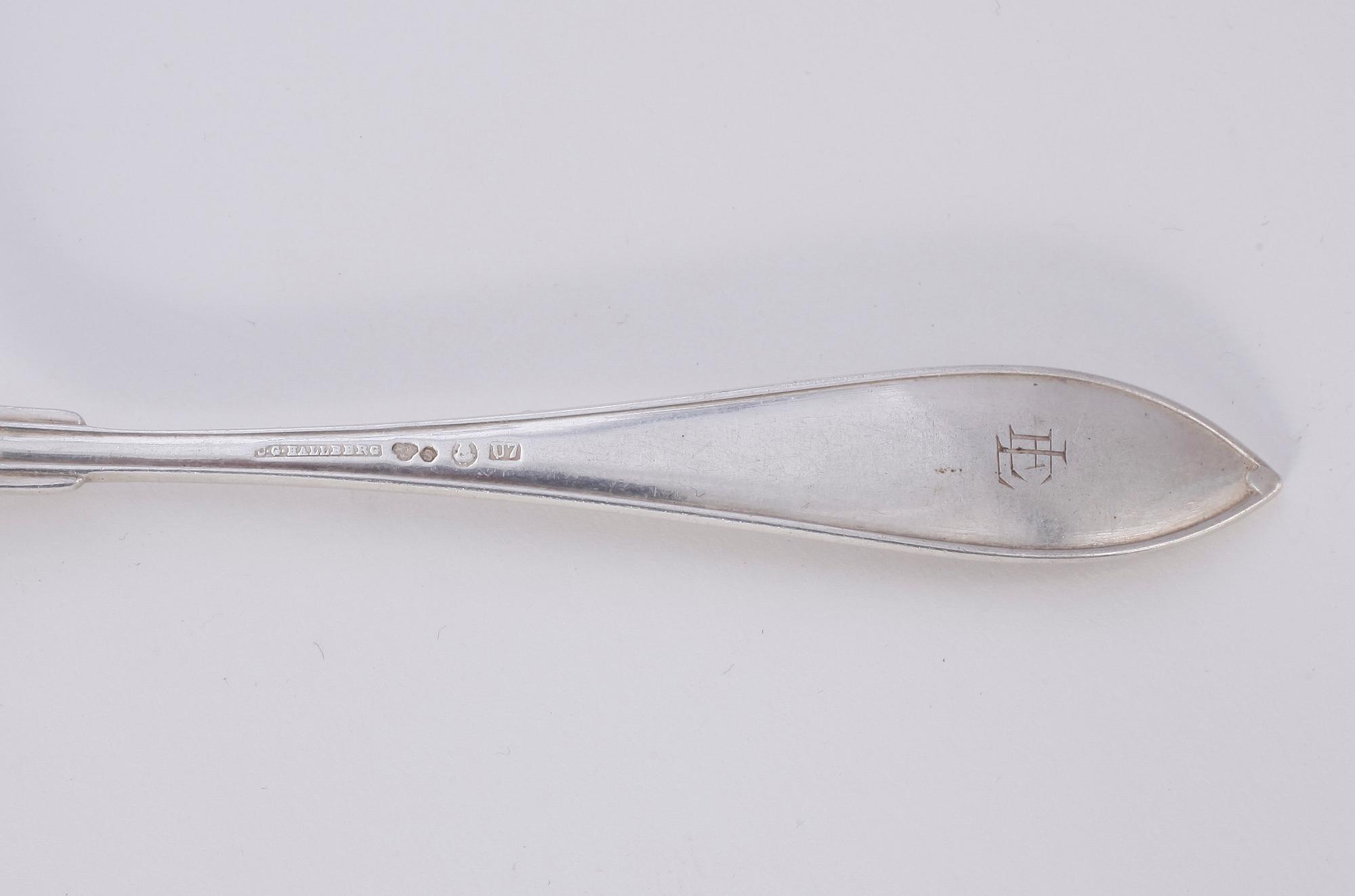 PARTI BESTICKSERVISDELAR, tot vikt 670 gram,