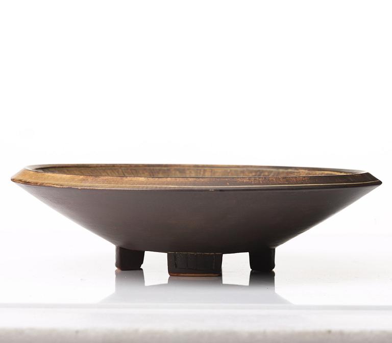 Wilhelm Kåge, a "Farsta" footed bowl, Gustavsberg studio, Sweden 1948.