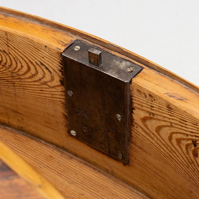 Byrå, Senbarock, 1700-talets mitt.