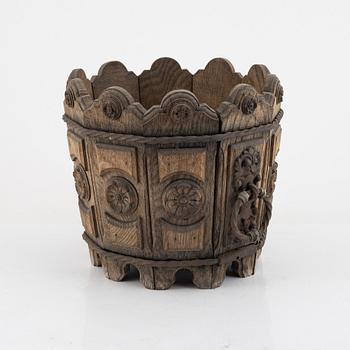 A wooden pot, around 1900.