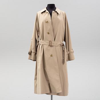 Burberry, trenchcoat, size 50.